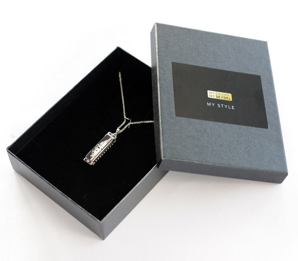 1847 Silver Necklace with Pendant